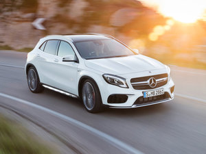 2018A(y)MG GLA 45 4MATIC w^