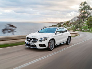2018A(y)MG GLA 45 4MATIC w^
