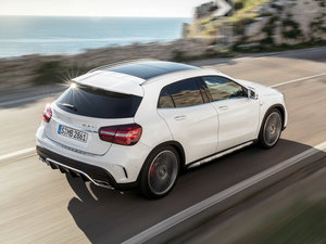 2018A(y)MG GLA 45 4MATIC w^