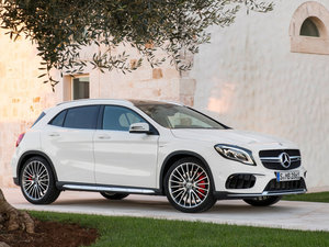 2018A(y)MG GLA 45 4MATIC w^
