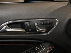 2018AMG GLA 45 4MATIC {{