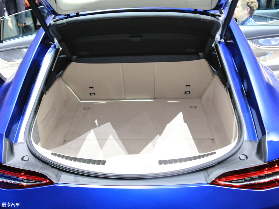 2018A(y)MG GTT AMG GT 63S T