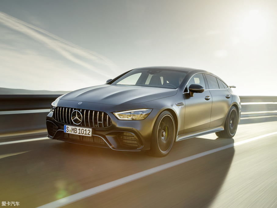 2018A(y)MG GTT AMG GT 63S T