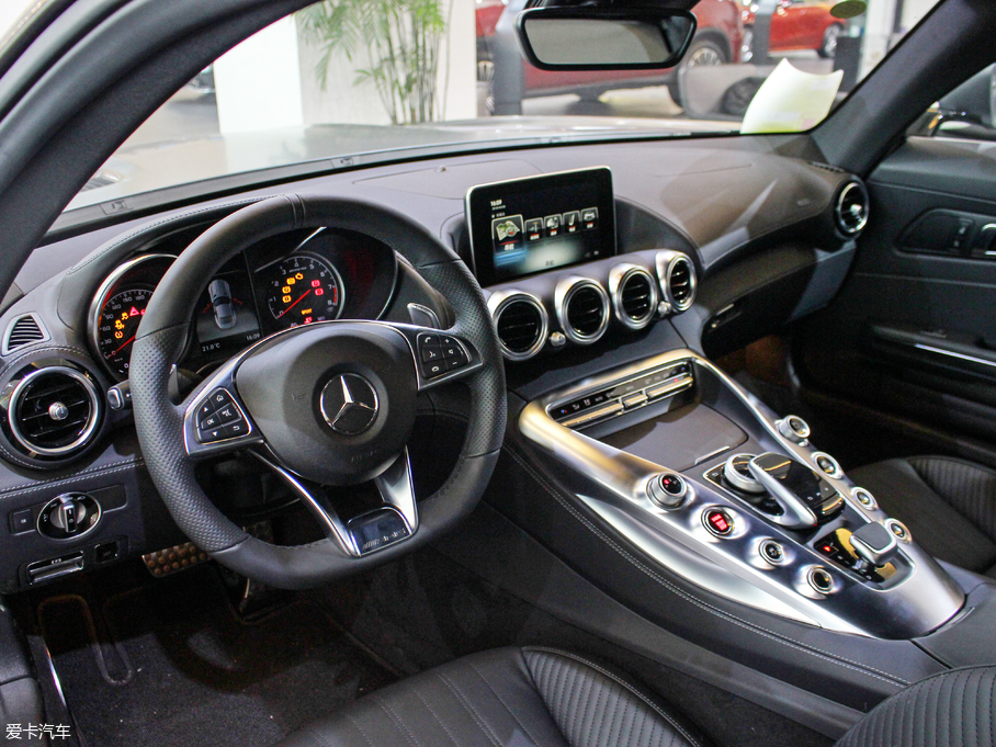 2017YAMG GT AMG GT