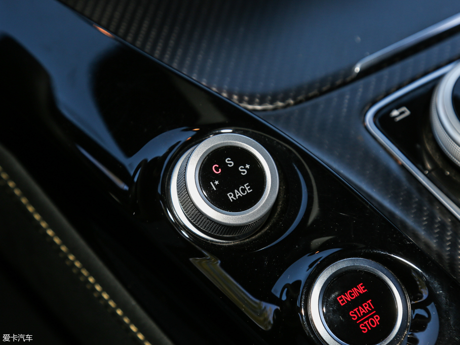 2017YAMG GT AMG GT R