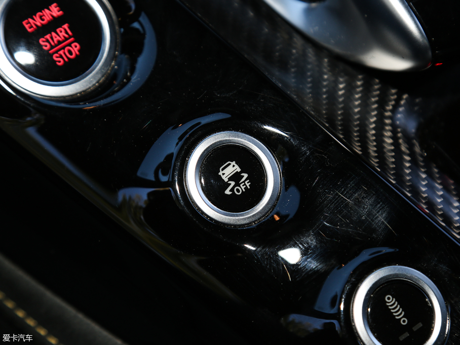 2017YAMG GT AMG GT R