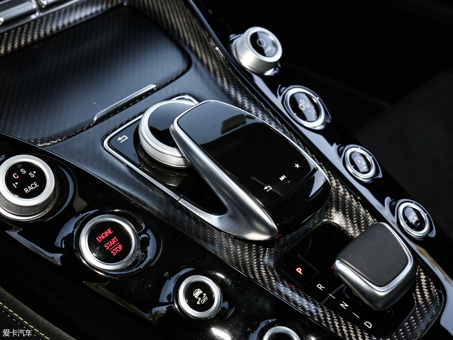 2017YAMG GT AMG GT R