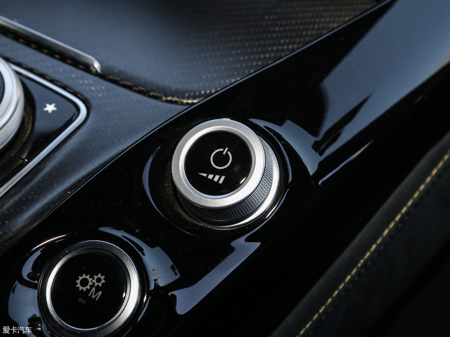 2017YAMG GT AMG GT R