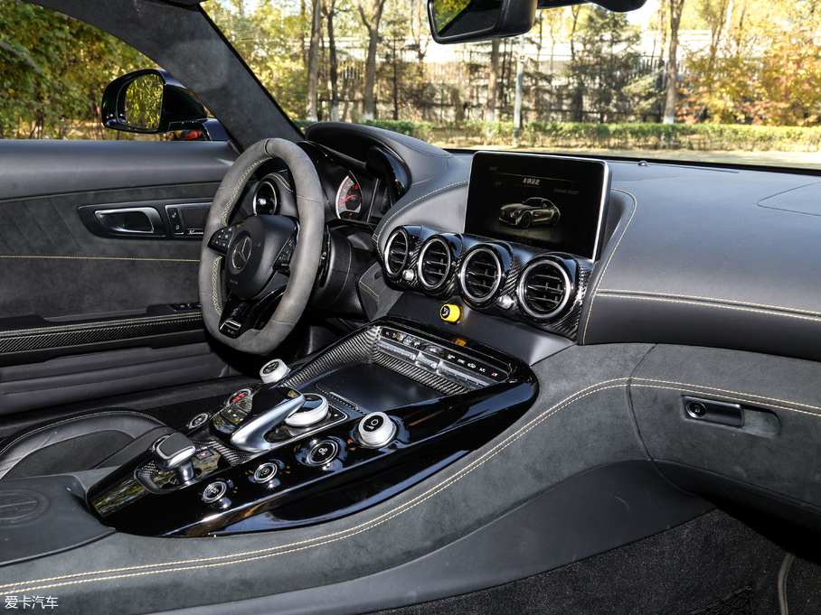 2017YAMG GT AMG GT R