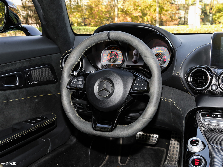 2017YAMG GT AMG GT R