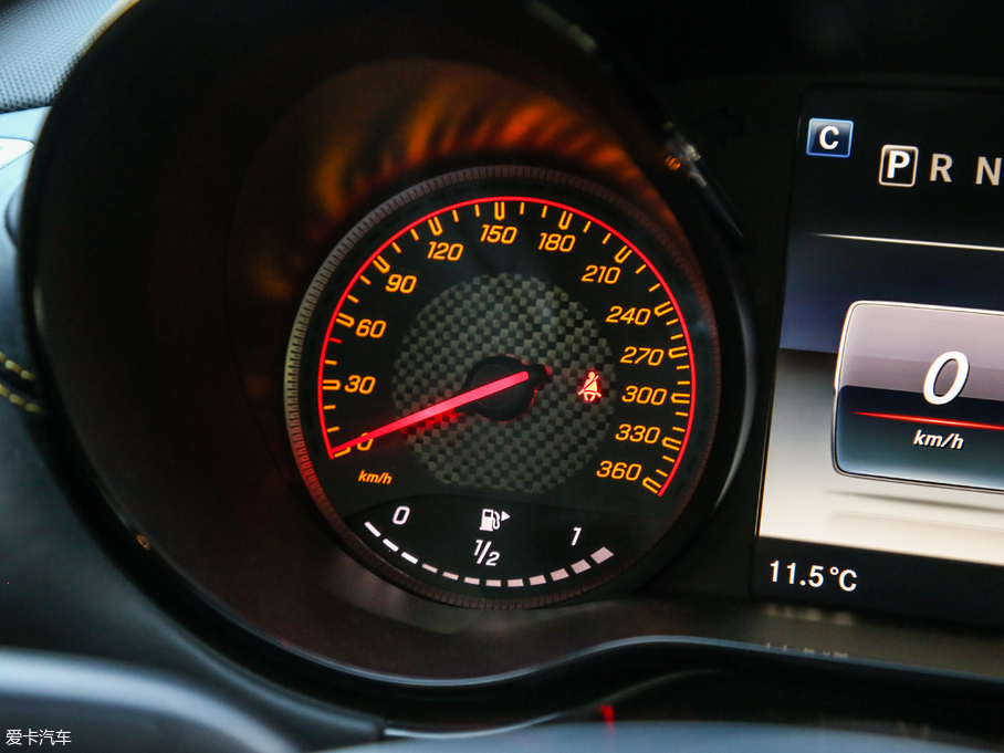 2017YAMG GT AMG GT R