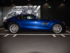 2017款AMG GT 正侧（左）