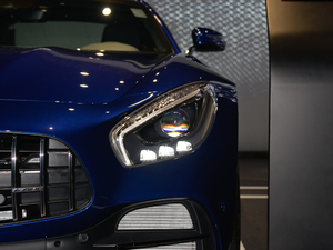 2017款AMG GT 大灯