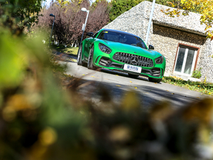 2017款AMG GT R 整体外观