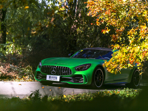 2017款AMG GT R 整体外观