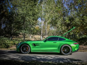 2017款AMG GT R 整体外观