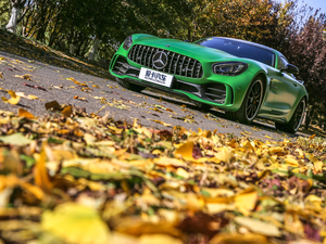 2017款AMG GT R 整体外观