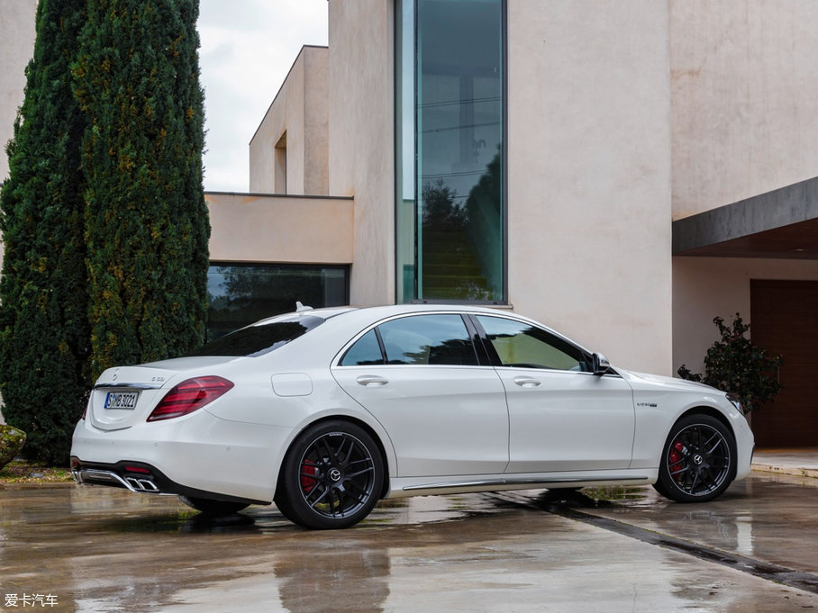 奔驰s级amg 2018款amg s 63 4matic   2018款奔驰s级amg amg s 65l