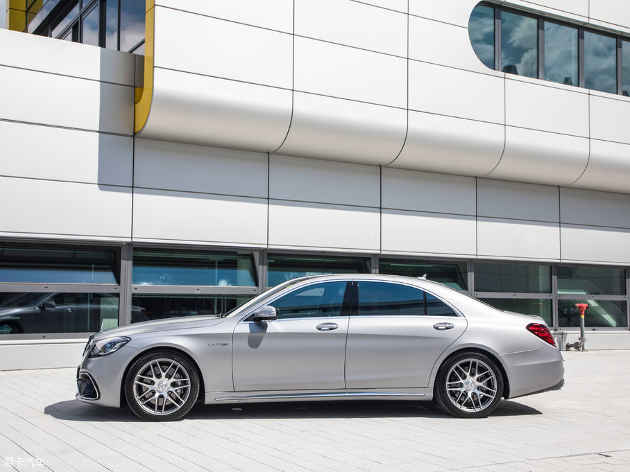 2018A(y)MG S AMG S 63 4MATIC+