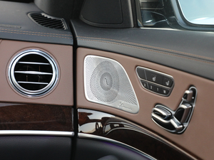 2018AMG S 63L 4MATIC+ п؅^