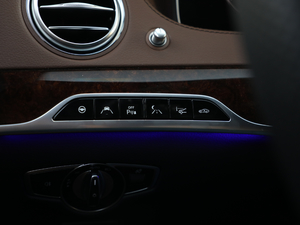 2018AMG S 63L 4MATIC+ п؅^