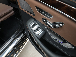 2018AMG S 63L 4MATIC+ п؅^