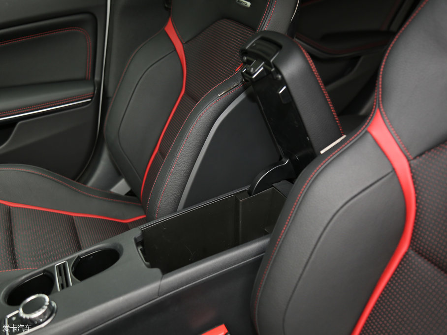 2017YCLAAMG AMG CLA 45 4MATIC