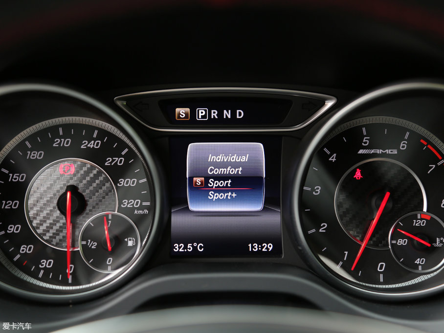 2017YCLAAMG AMG CLA 45 4MATIC