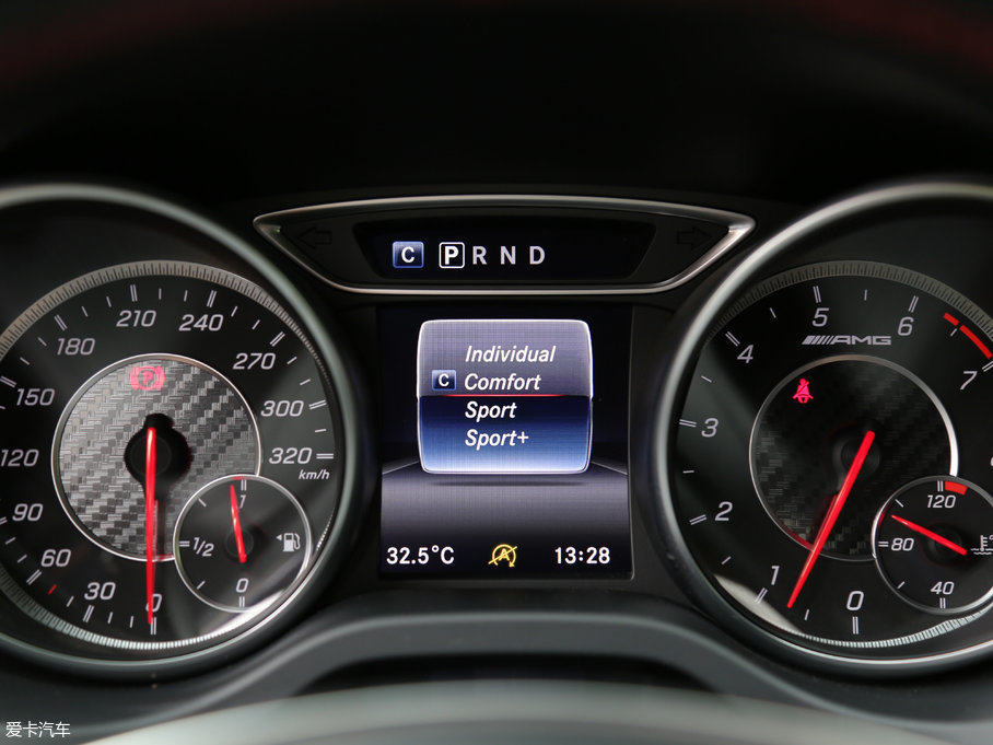 2017YCLAAMG AMG CLA 45 4MATIC