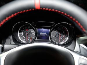 2017AMG CLA 45 4MATIC п؅^(q)