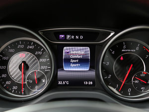 2017AMG CLA 45 4MATIC п؅^(q)