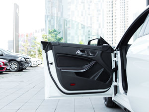 2017Ŀ AMG CLA 45 4MATIC {λ܇T