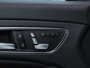 2017Ŀ AMG CLA 45 4MATIC {{