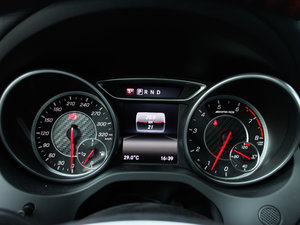 2017Ŀ AMG CLA 45 4MATIC x