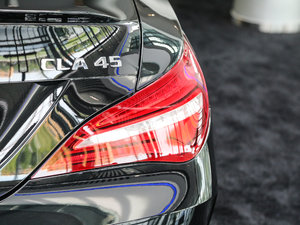 2017Ŀ AMG CLA 45 4MATIC β