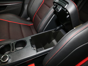 2017Ŀ AMG CLA 45 4MATIC g