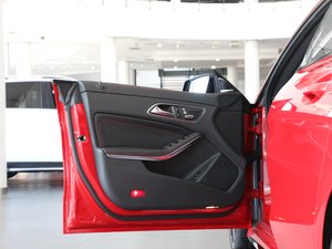 2017Ŀ AMG CLA 45 4MATIC {λ܇T