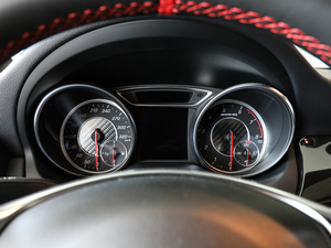 2017Ŀ AMG CLA 45 4MATIC x