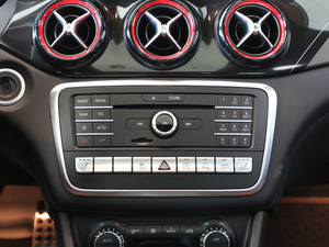 2017Ŀ AMG CLA 45 4MATIC {