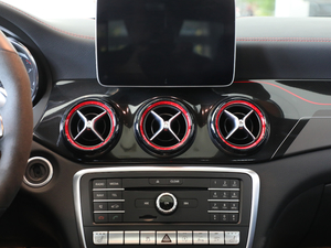 2017Ŀ AMG CLA 45 4MATIC {L