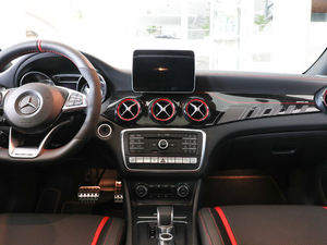 2017Ŀ AMG CLA 45 4MATIC п_