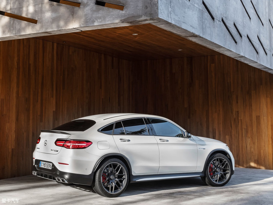 2017款amg glc轿跑suv amg glc 63 s 4matic coupe