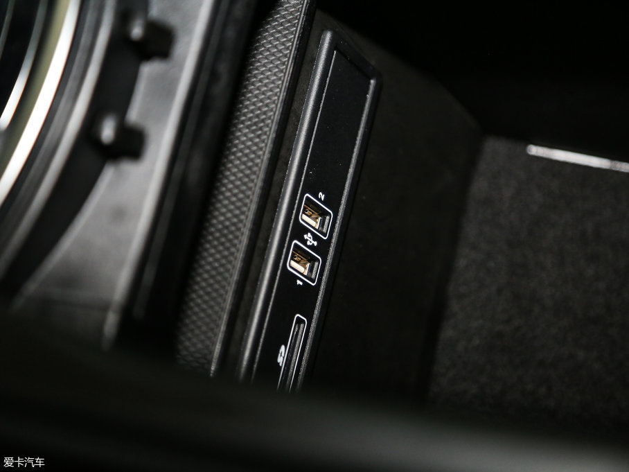 2017YGLC AMG AMG GLC 43 4MATIC ISUV