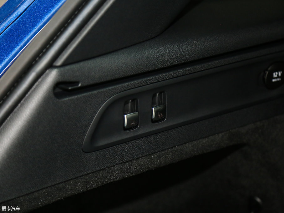 2017YGLC AMG AMG GLC 43 4MATIC ISUV