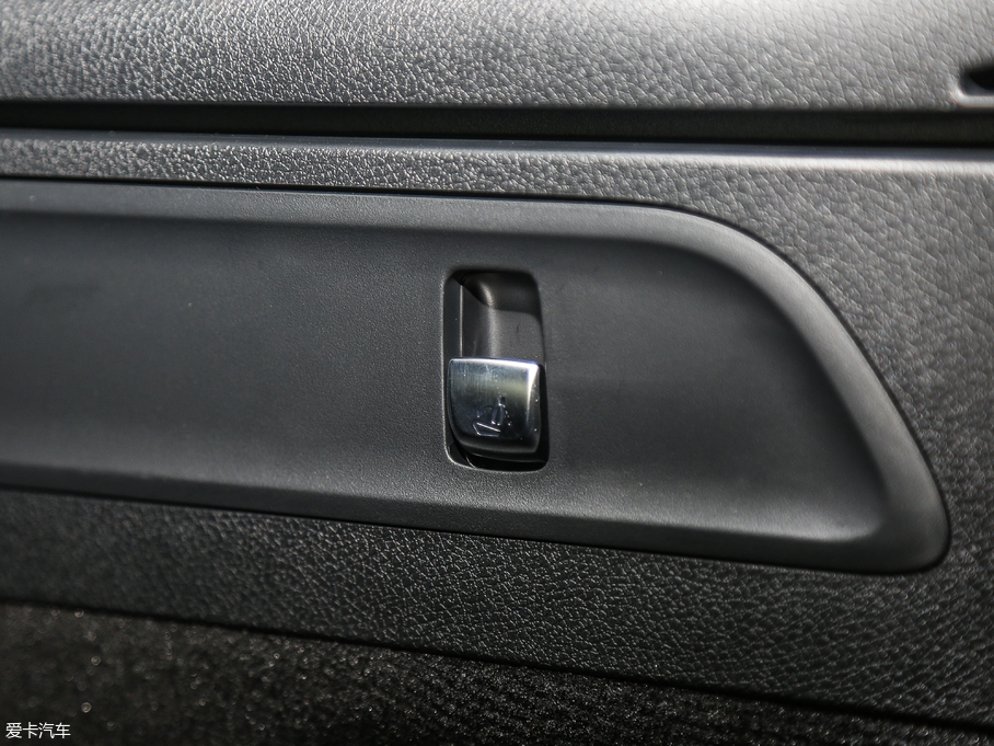 2017YGLC AMG AMG GLC 43 4MATIC ISUV