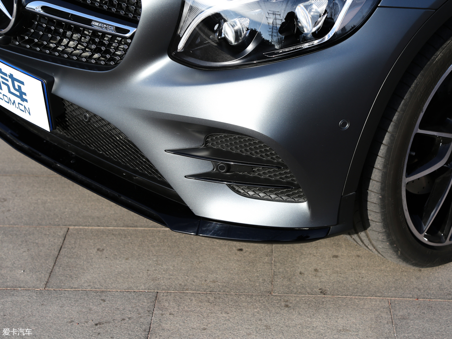 2017YGLC AMG AMG GLC 43 4MATIC ؄e