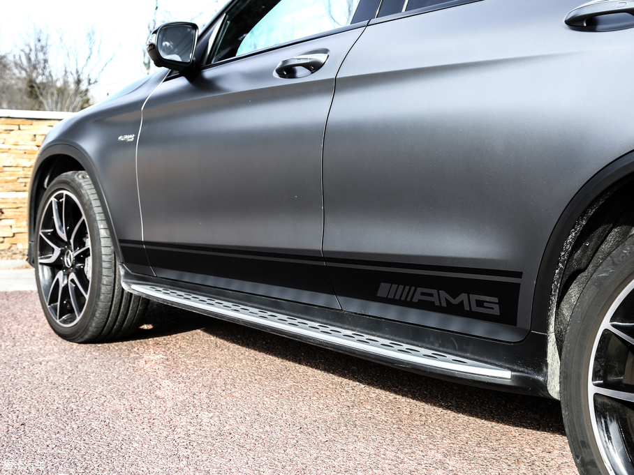 2017YGLC AMG AMG GLC 43 4MATIC ؄e