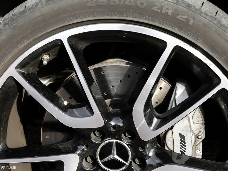 2017YGLC AMG AMG GLC 43 4MATIC ؄e