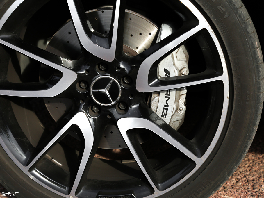 2017YGLC AMG AMG GLC 43 4MATIC ؄e