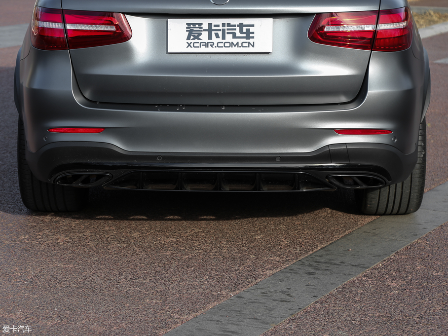 2017YGLC AMG AMG GLC 43 4MATIC ؄e